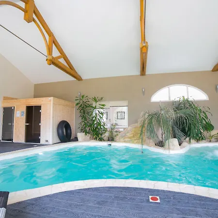 De La Louee Ξενοδοχείο 3*