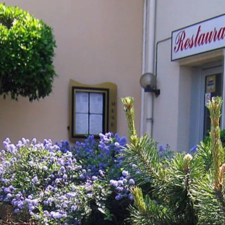 De La Louee 3* Haute-Goulaine